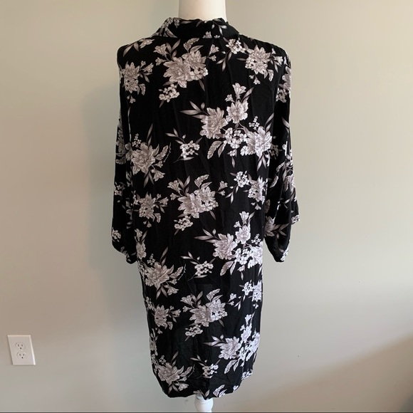 Spiritual Gangster Floral Kimono Wrap - Picture 6 of 7